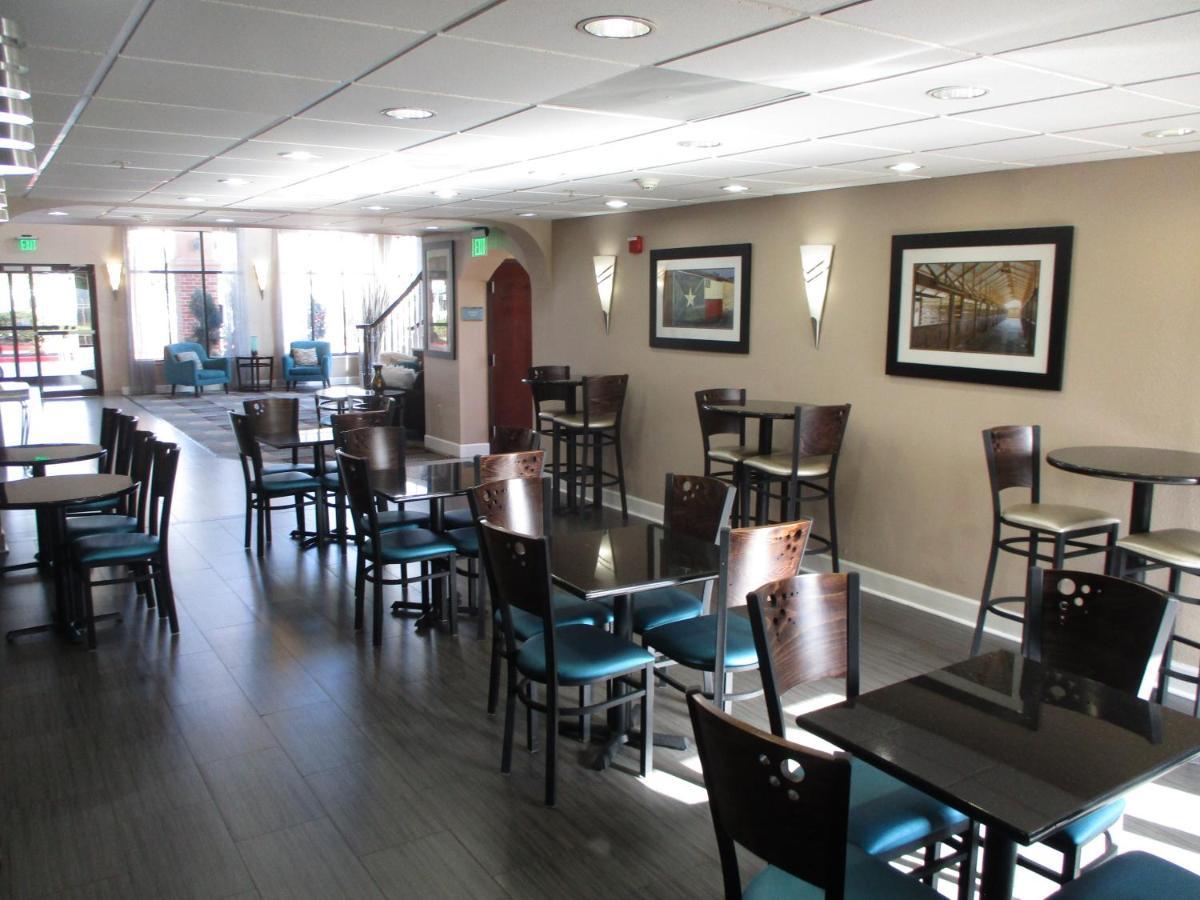 Days Inn & Suites By Wyndham Sam Houston Tollway Jersey Village Eksteriør bilde