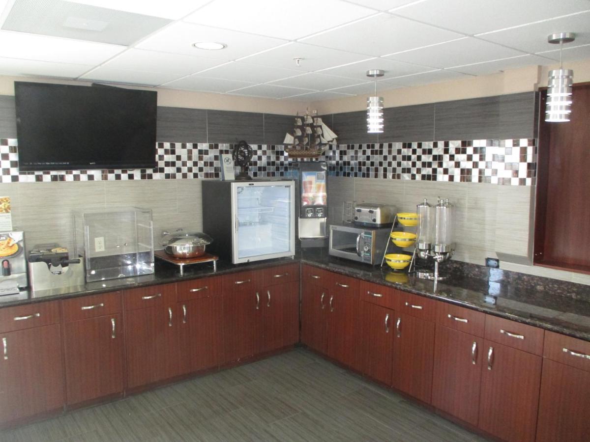 Days Inn & Suites By Wyndham Sam Houston Tollway Jersey Village Eksteriør bilde