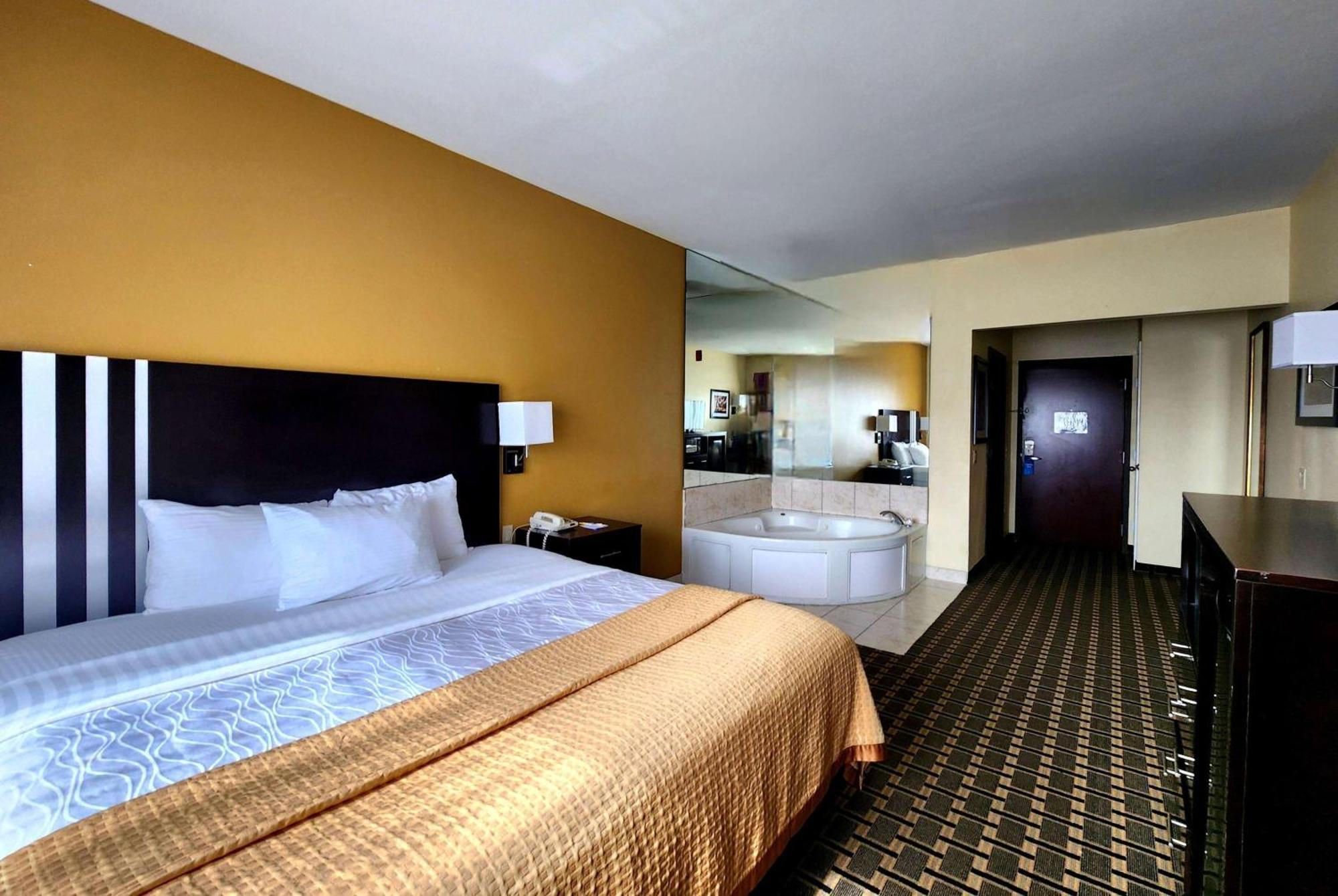 Days Inn & Suites By Wyndham Sam Houston Tollway Jersey Village Eksteriør bilde