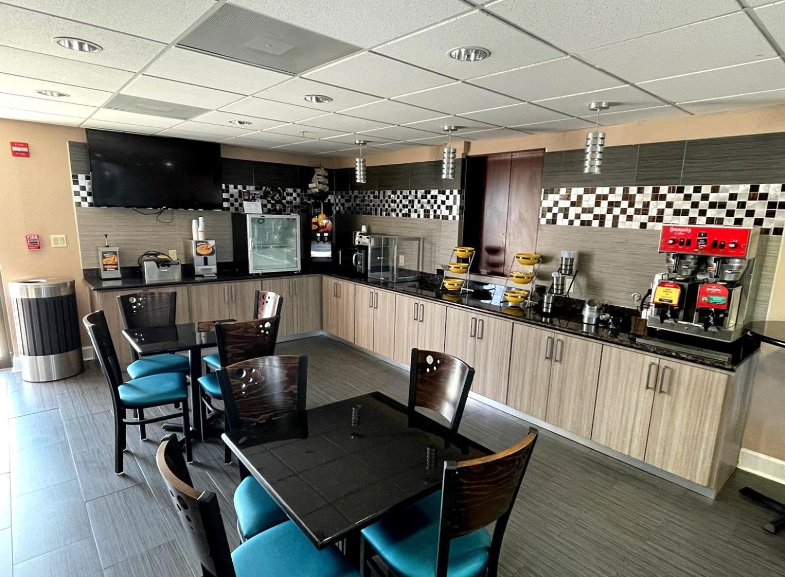 Days Inn & Suites By Wyndham Sam Houston Tollway Jersey Village Eksteriør bilde