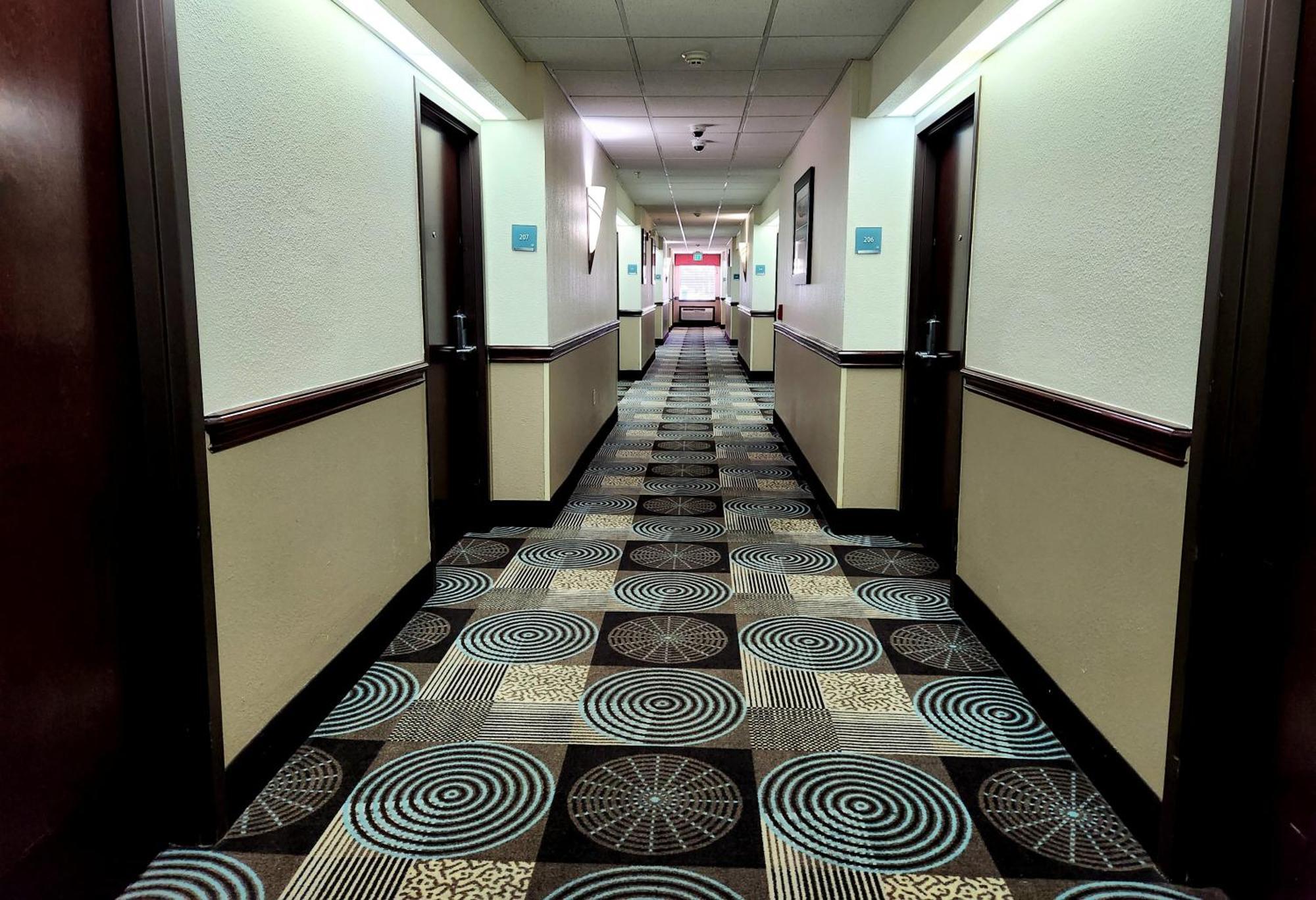 Days Inn & Suites By Wyndham Sam Houston Tollway Jersey Village Eksteriør bilde