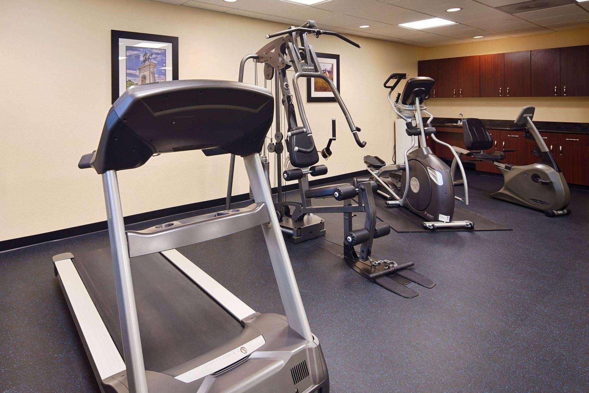 Days Inn & Suites By Wyndham Sam Houston Tollway Jersey Village Eksteriør bilde